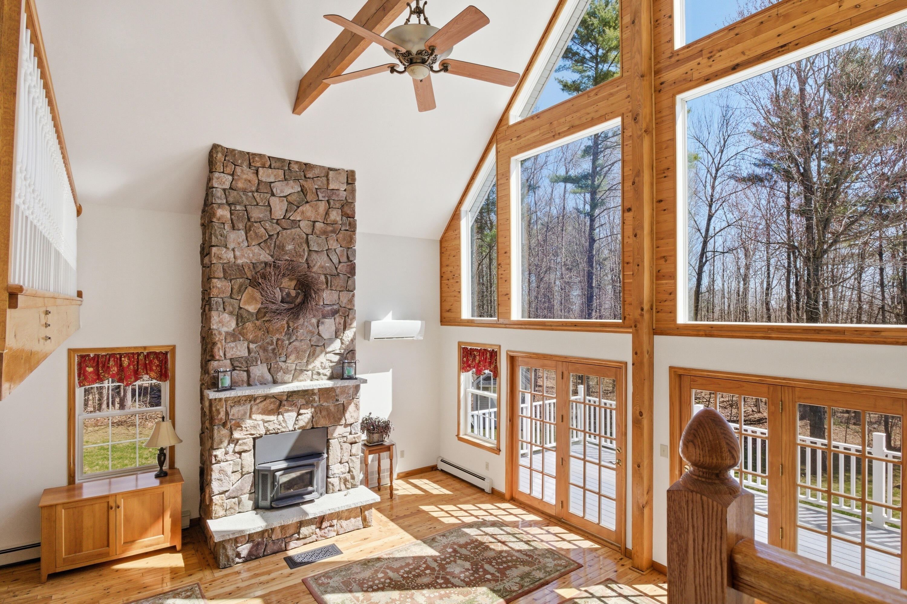 43 Hoyt Drive Monmouth ME 04259