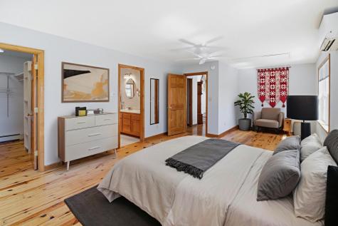 43 Hoyt Drive Monmouth ME 04259