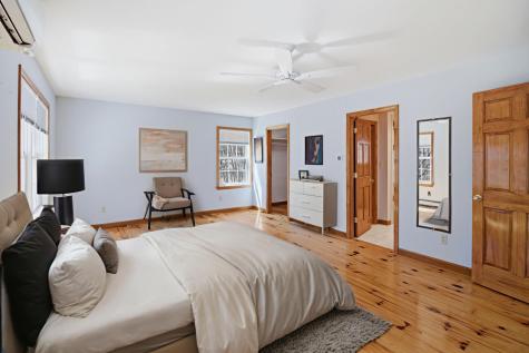 43 Hoyt Drive Monmouth ME 04259