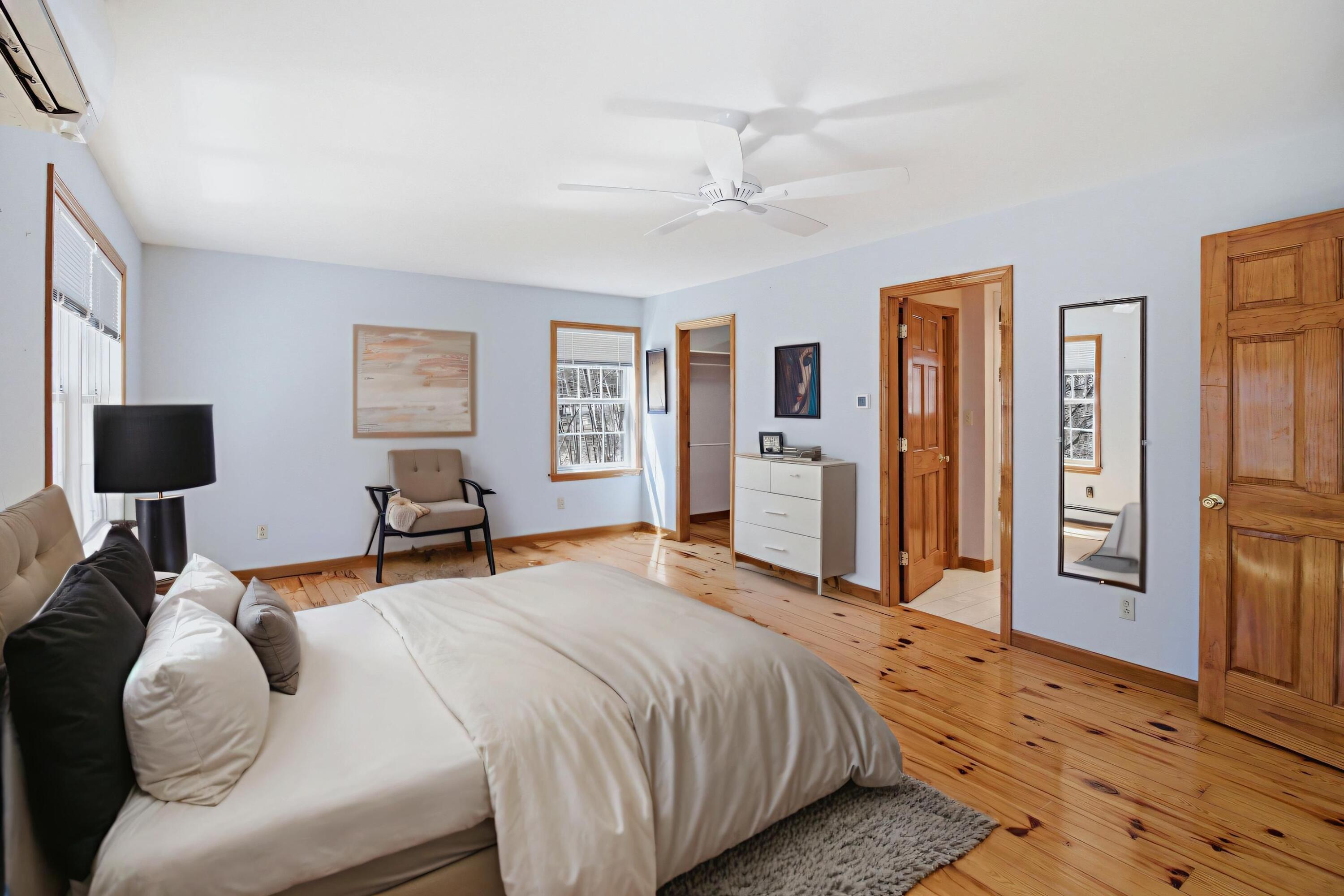 43 Hoyt Drive Monmouth ME 04259