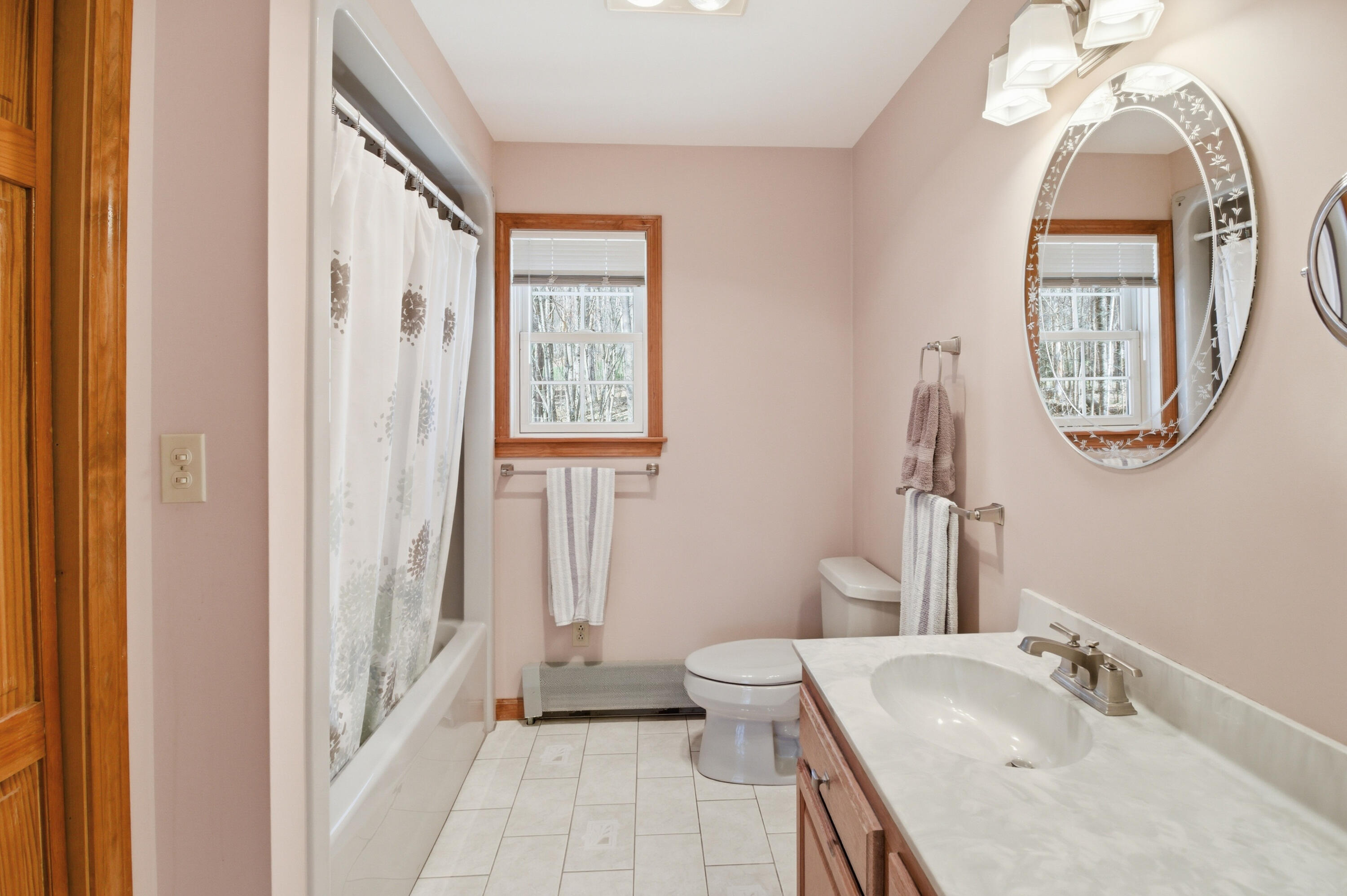 43 Hoyt Drive Monmouth ME 04259