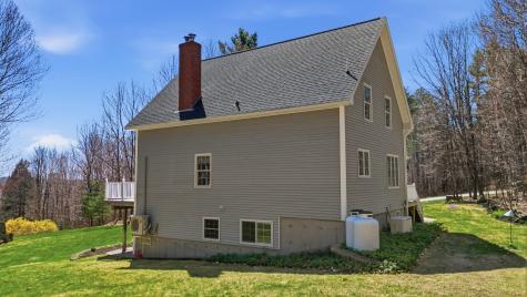 43 Hoyt Drive Monmouth ME 04259