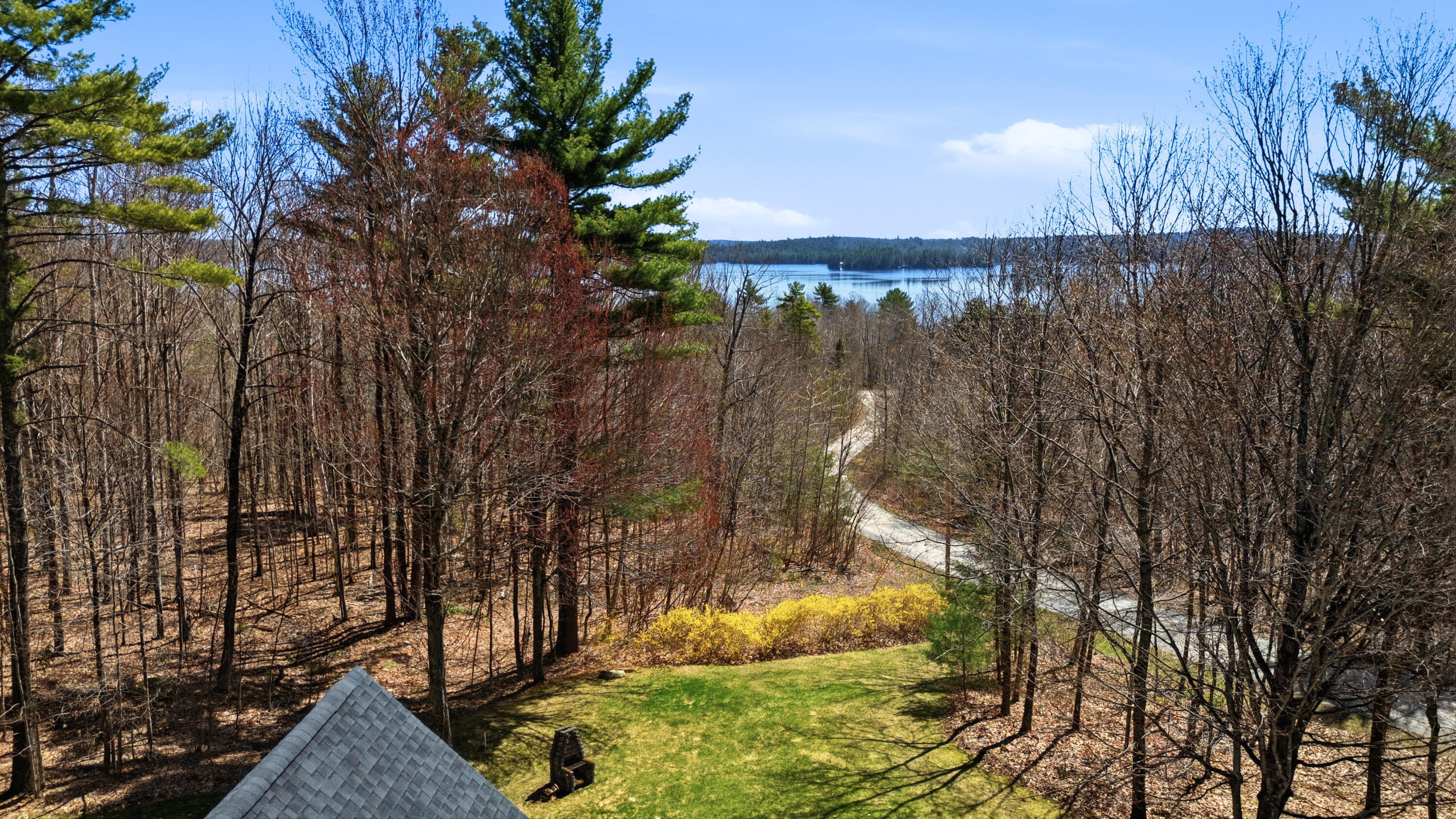 43 Hoyt Drive Monmouth ME 04259