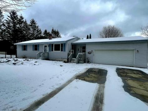 35 Merryman Road Glenburn ME 04401