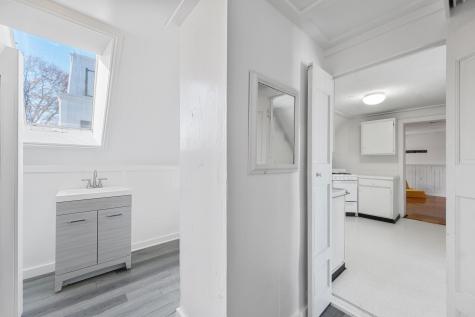 21 Ocean Street Rockland ME 04841