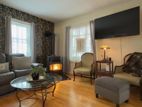 14 Summer Street Sanford ME 04073