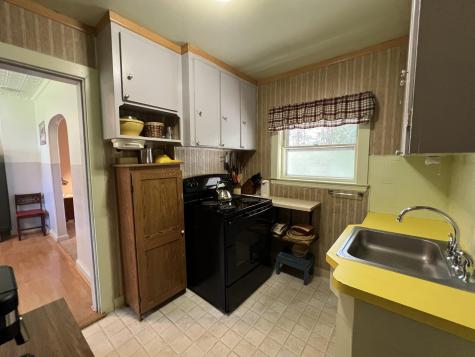 388 Pond Road Lewiston ME 04240