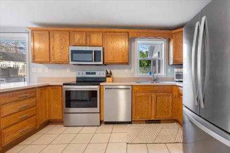 19 Saint Patrick Avenue Lewiston ME 04240