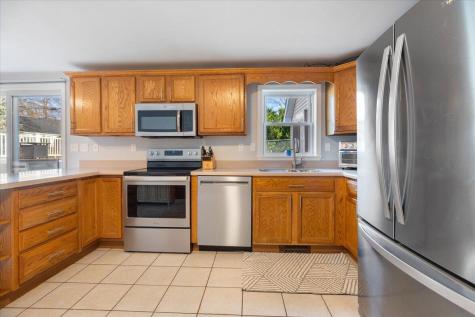 19 Saint Patrick Avenue Lewiston ME 04240