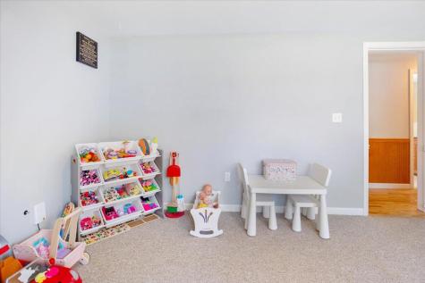 19 Saint Patrick Avenue Lewiston ME 04240