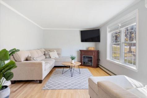 19 Saint Patrick Avenue Lewiston ME 04240