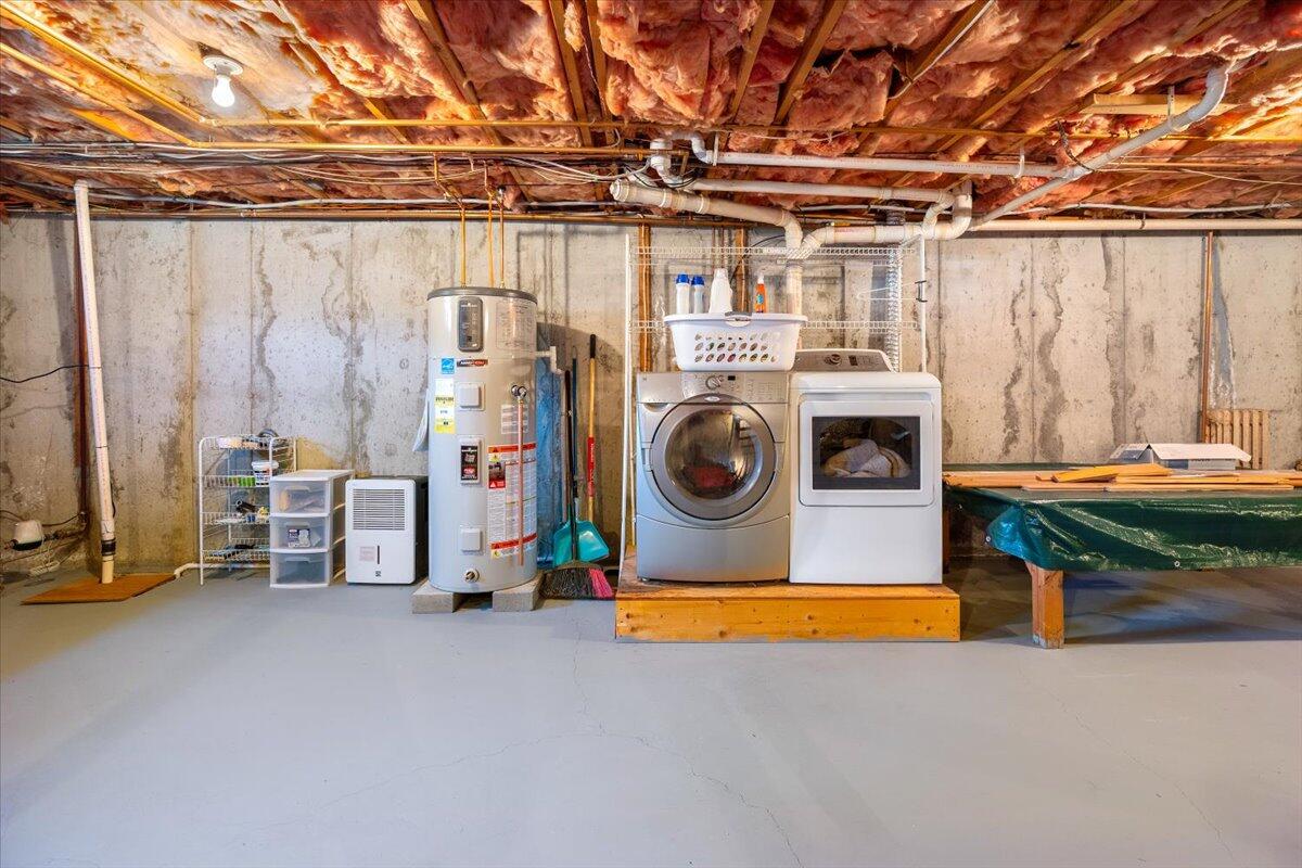 19 Saint Patrick Avenue Lewiston ME 04240