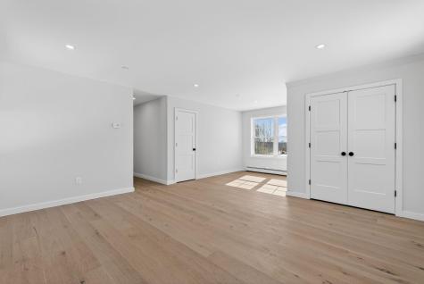 17 Betty Lane Windham ME 04062