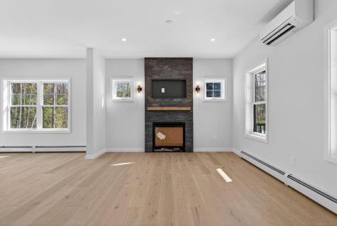 17 Betty Lane Windham ME 04062