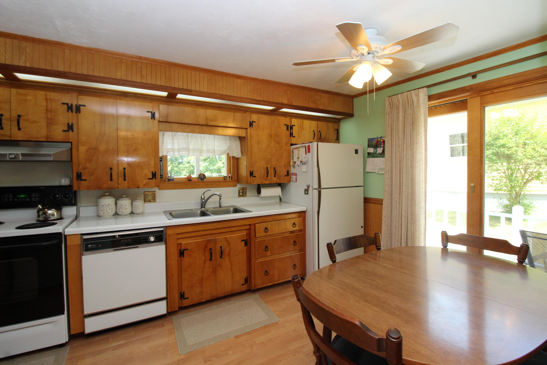 28 Charles Street Belfast ME 04915