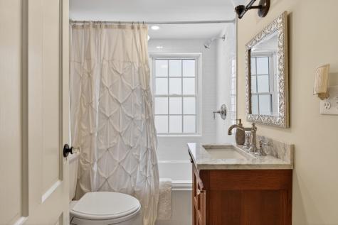127 Foreside Road Falmouth ME 04105