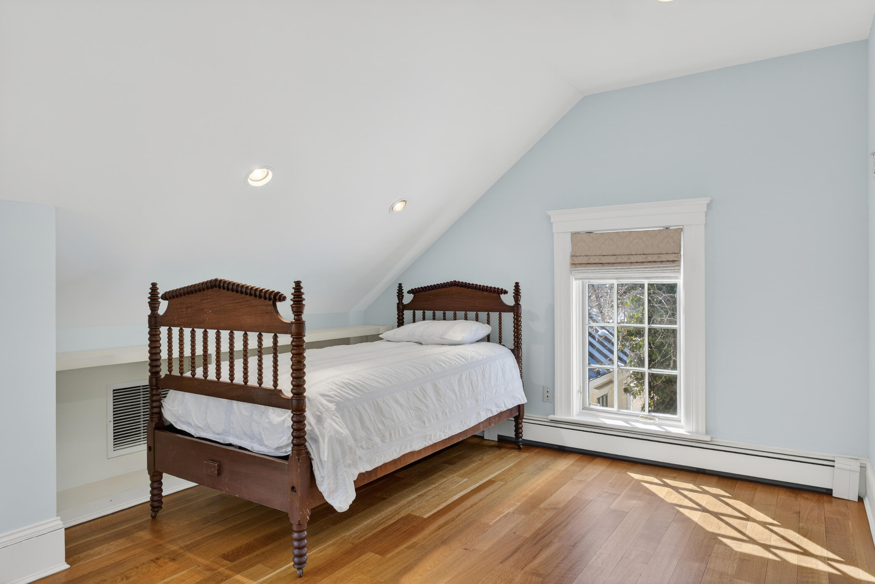 127 Foreside Road Falmouth ME 04105
