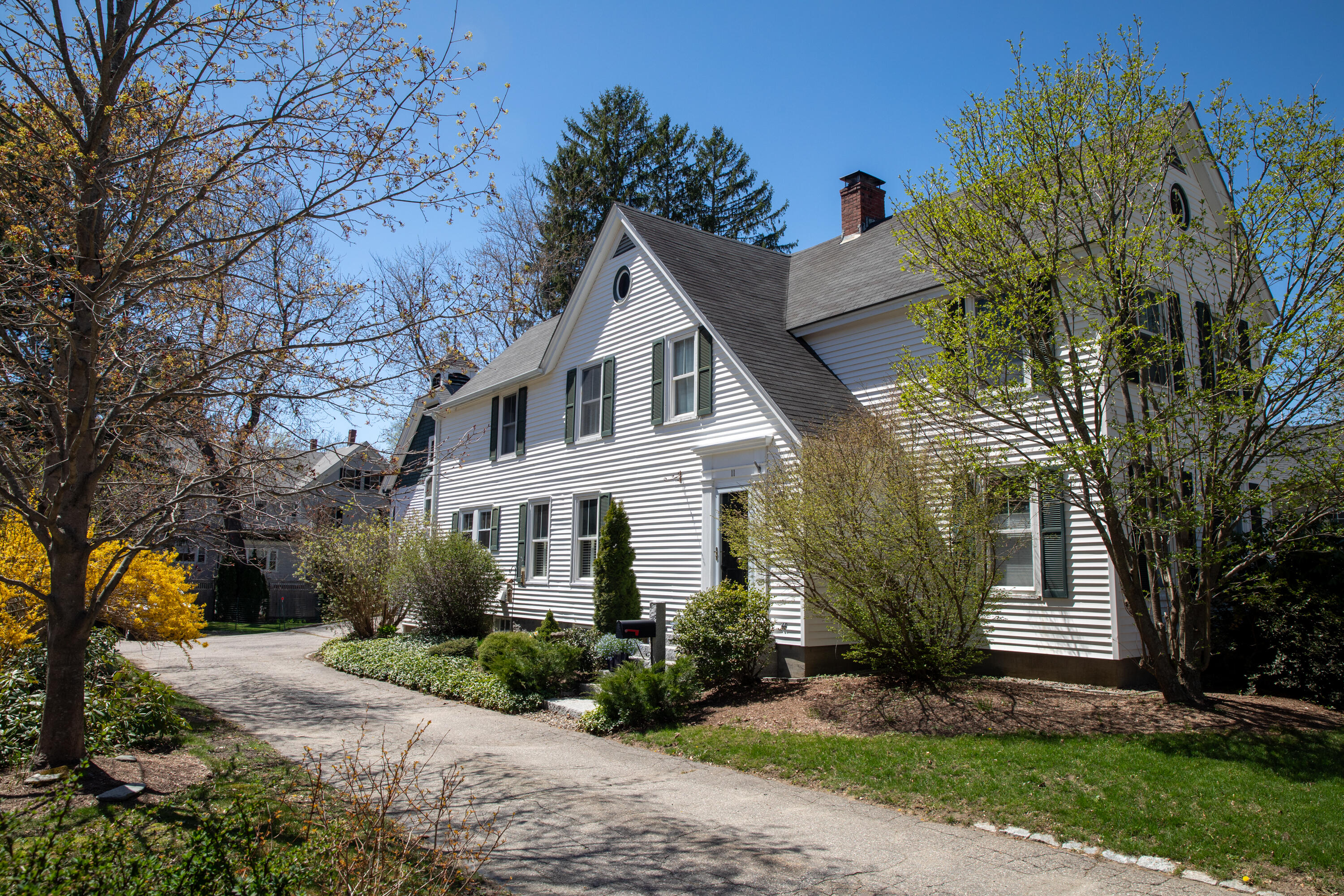 11 Summer Street Kennebunk ME 04043
