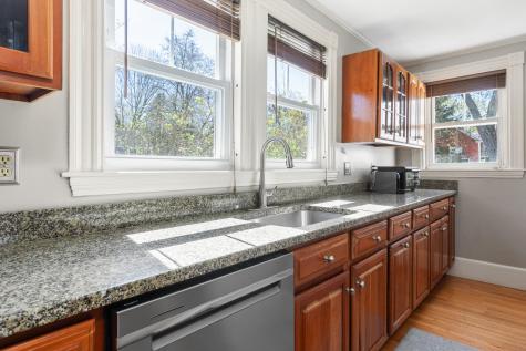 11 Summer Street Kennebunk ME 04043