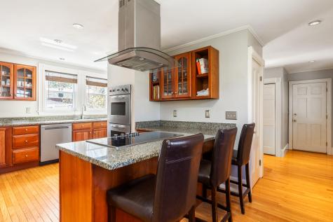 11 Summer Street Kennebunk ME 04043