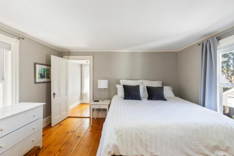 11 Summer Street Kennebunk ME 04043