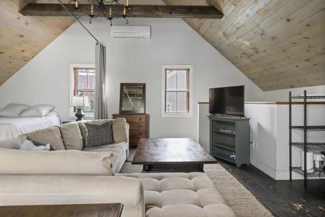 11 Summer Street Kennebunk ME 04043