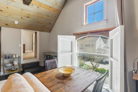 11 Summer Street Kennebunk ME 04043