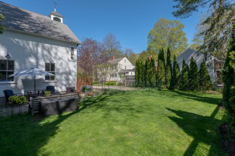 11 Summer Street Kennebunk ME 04043