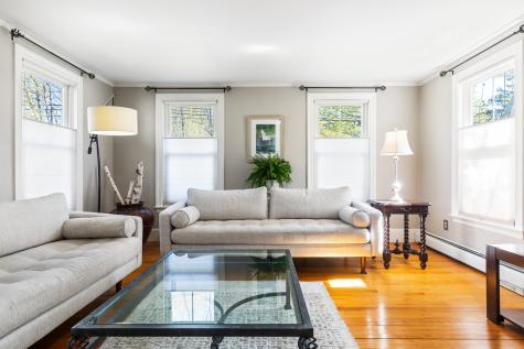 11 Summer Street Kennebunk ME 04043