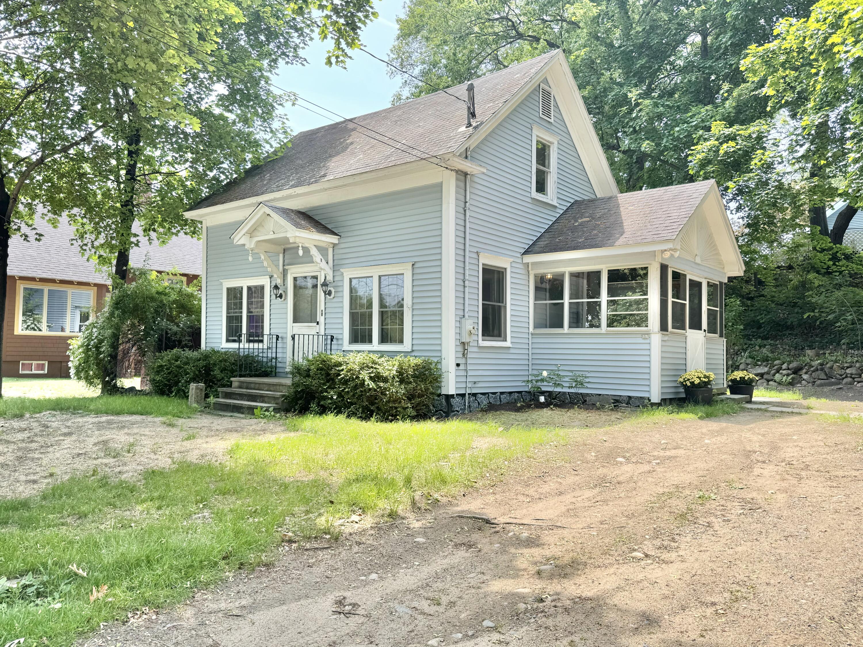 49 Oxford Street Sanford ME 04073