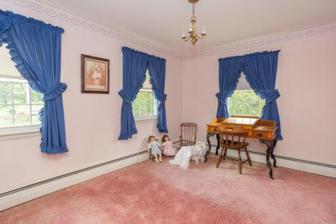 145 Knowlton Corner Road Farmington ME 04938