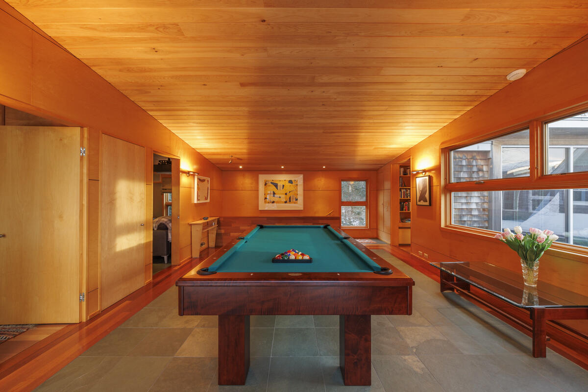 51 Fox Lane Brooklin ME 04616