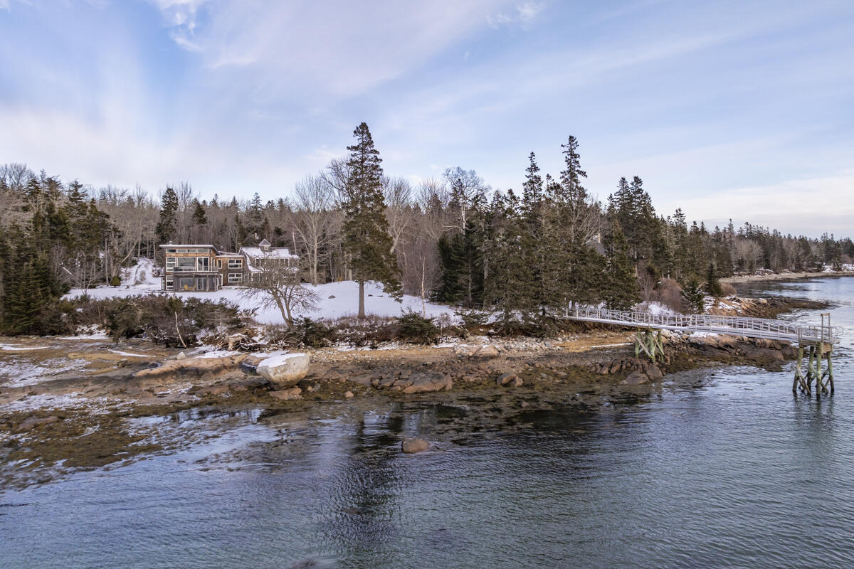 51 Fox Lane Brooklin ME 04616