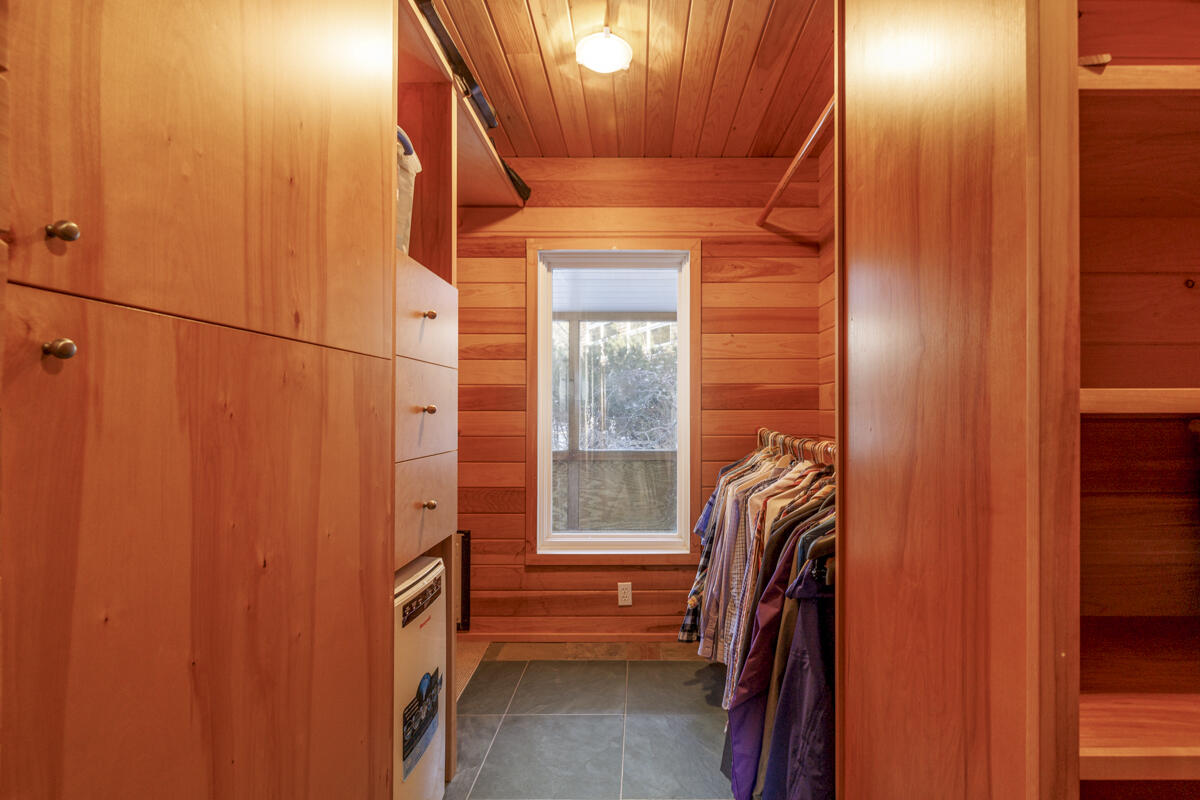 51 Fox Lane Brooklin ME 04616