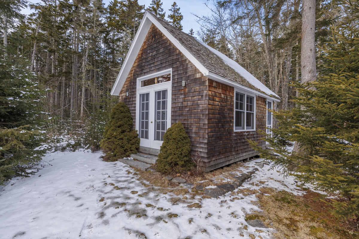 51 Fox Lane Brooklin ME 04616