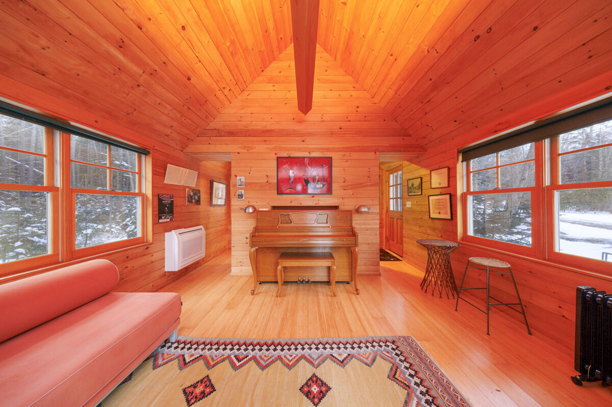 51 Fox Lane Brooklin ME 04616