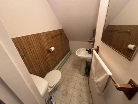 89 Pride Road Auburn ME 04210