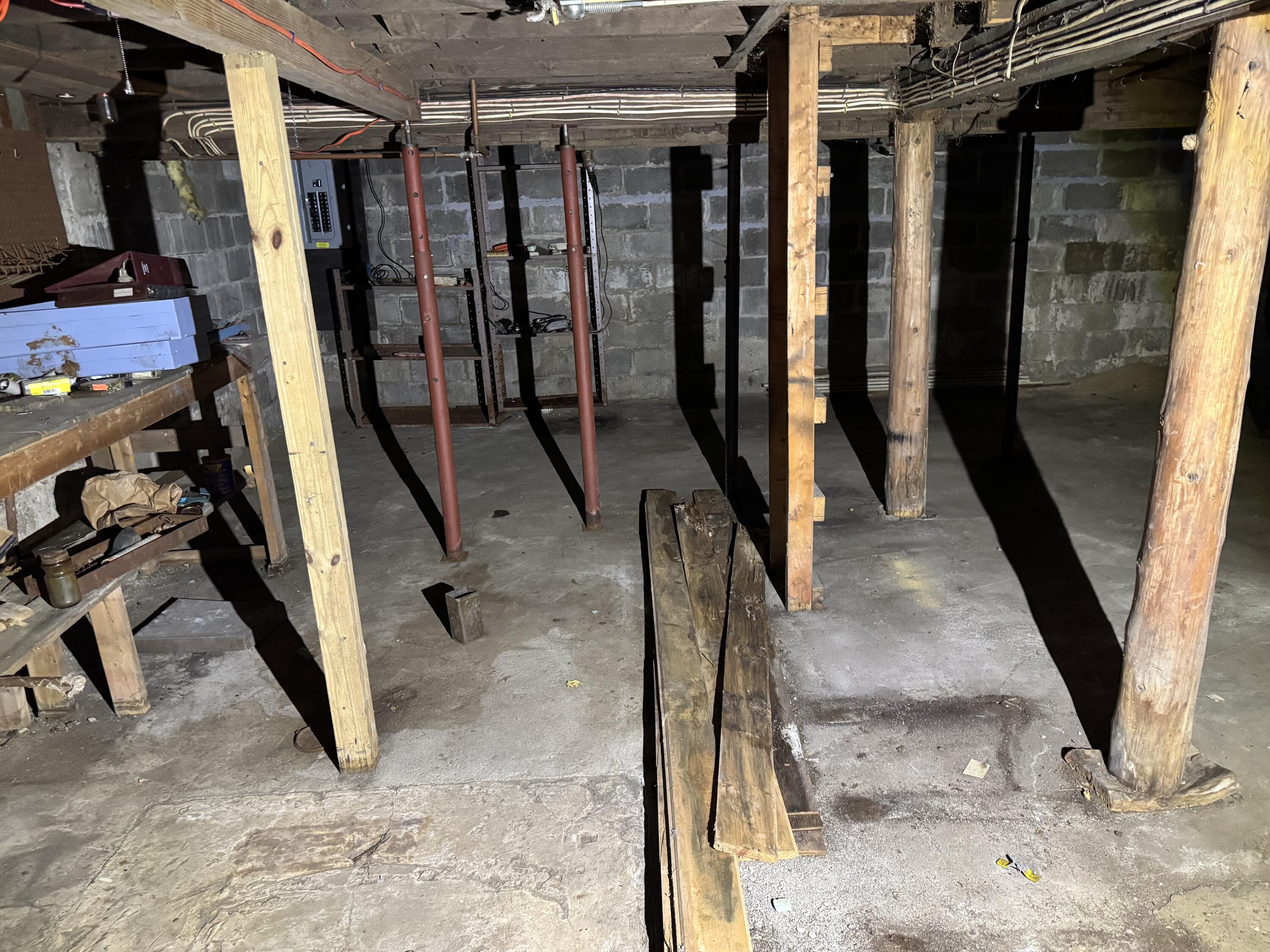 89 Pride Road Auburn ME 04210