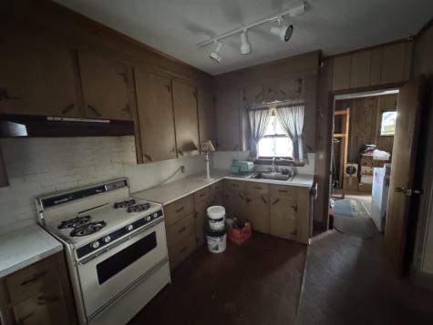 89 Pride Road Auburn ME 04210