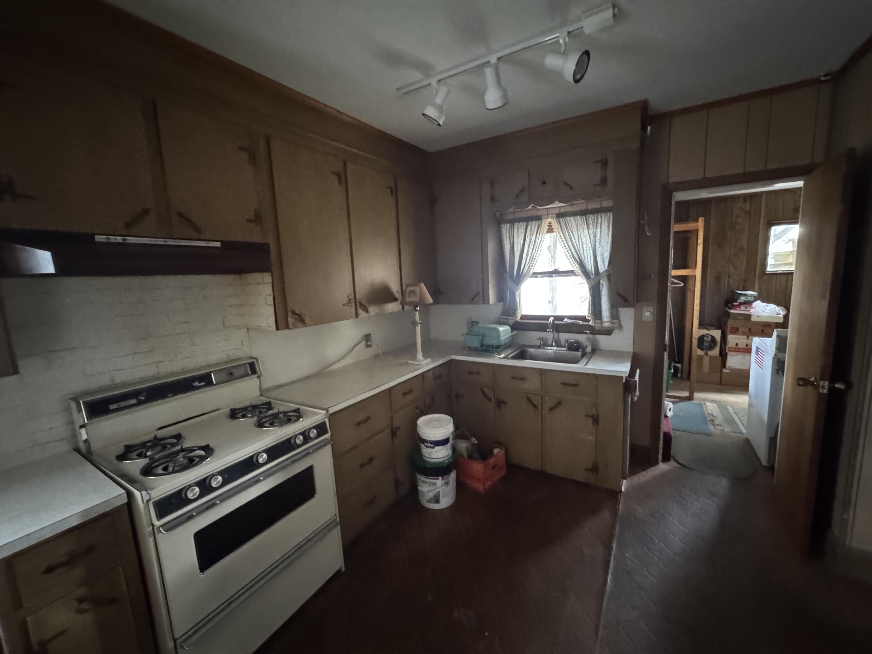 89 Pride Road Auburn ME 04210