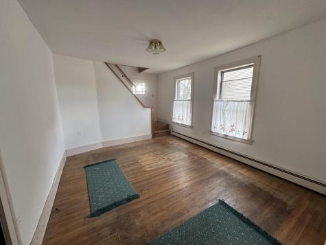 89 Pride Road Auburn ME 04210