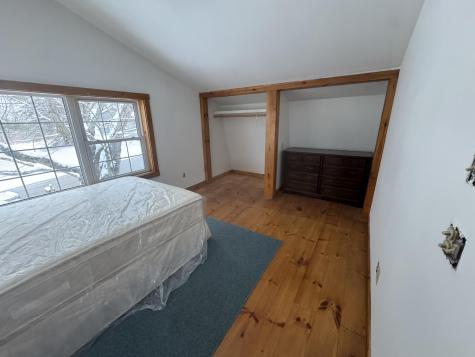 89 Pride Road Auburn ME 04210