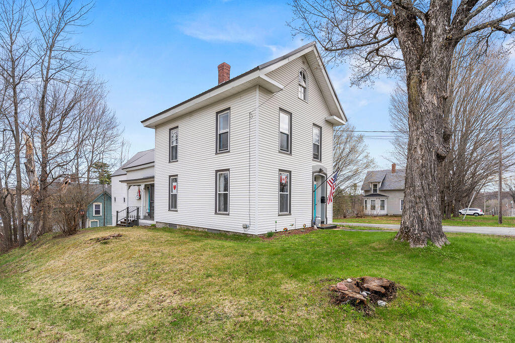88 Pleasant Street Dover-foxcroft ME 04426