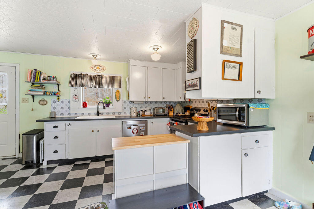 88 Pleasant Street Dover-foxcroft ME 04426