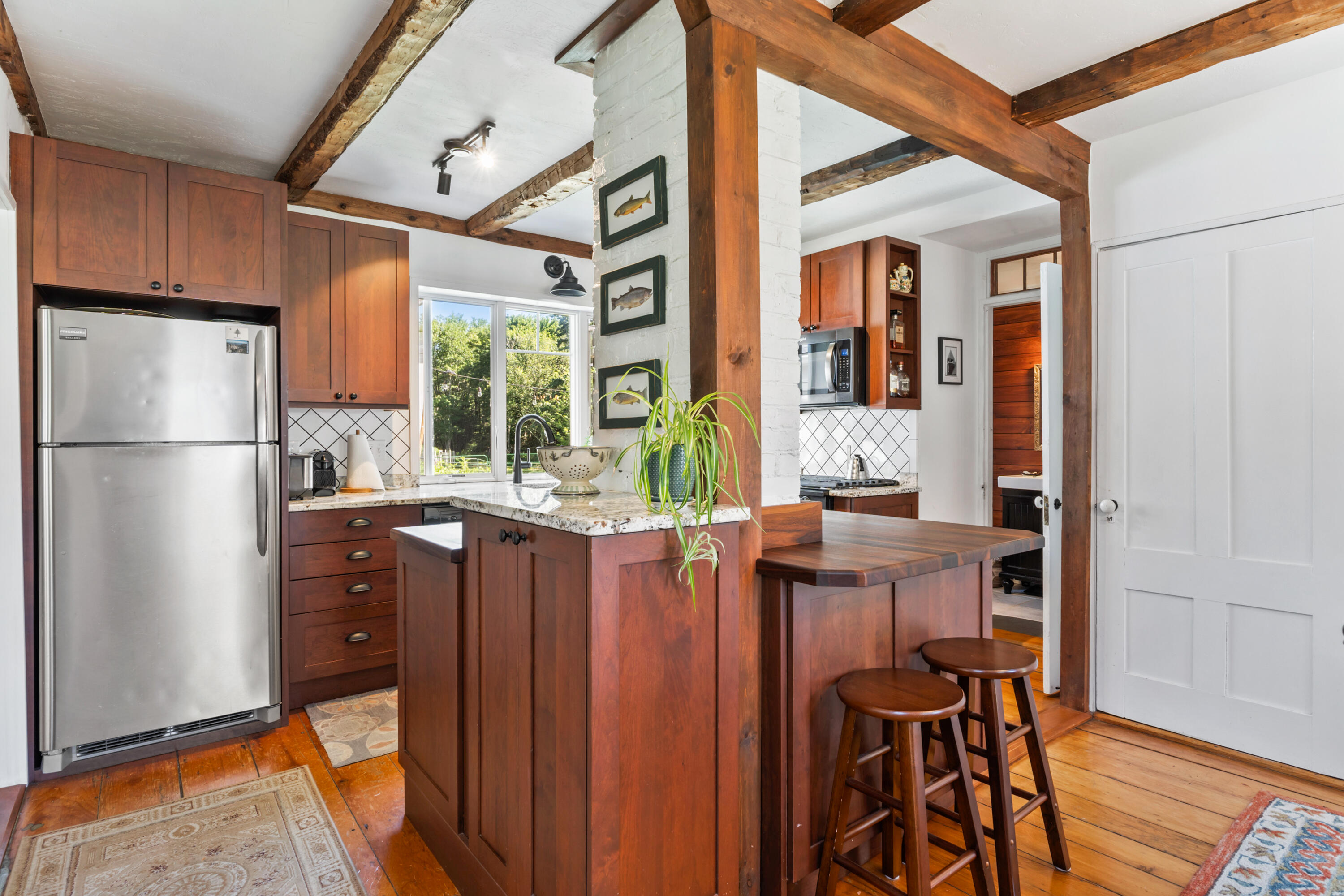 1020 Hendricks Hill Road Southport ME 04576