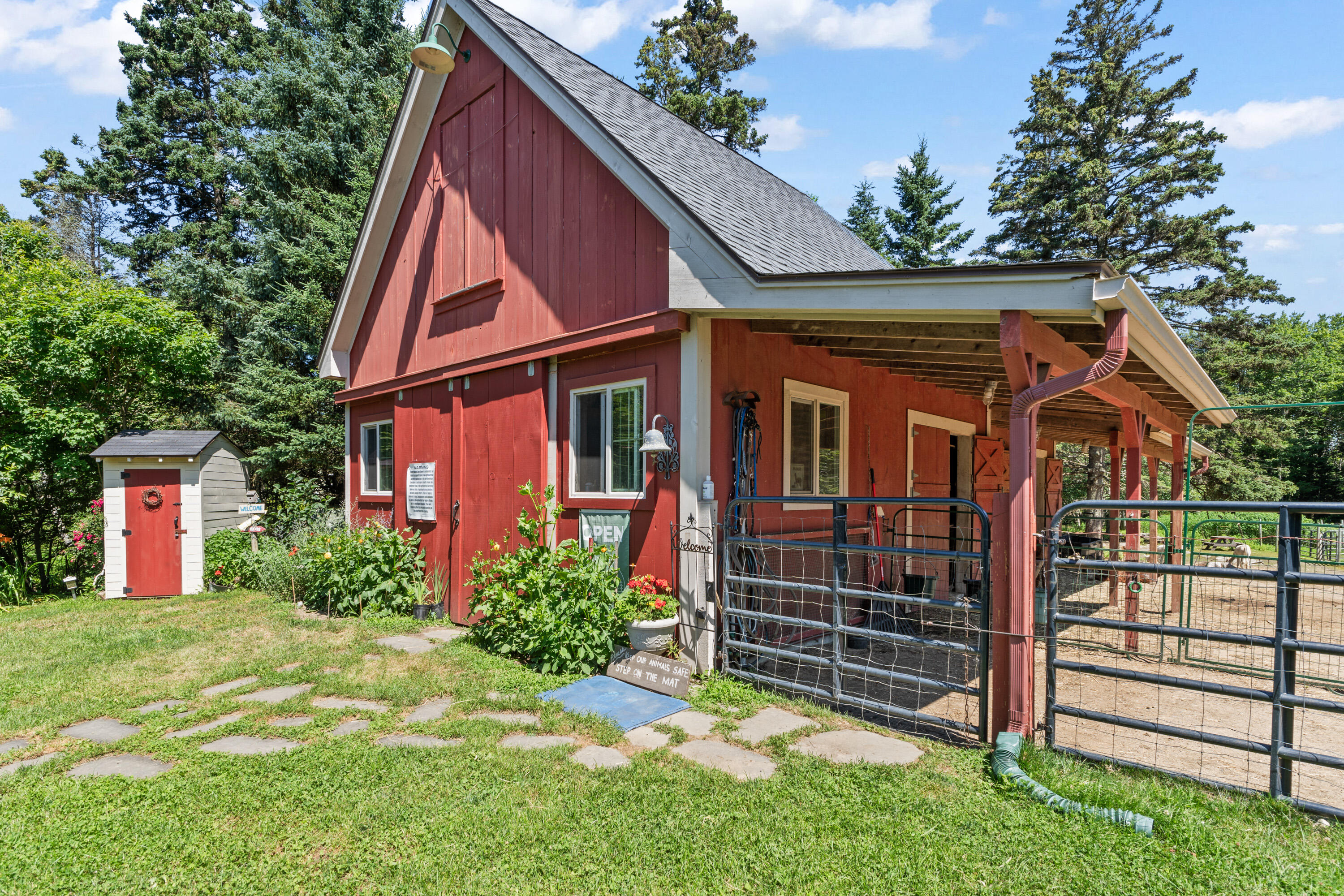 1020 Hendricks Hill Road Southport ME 04576