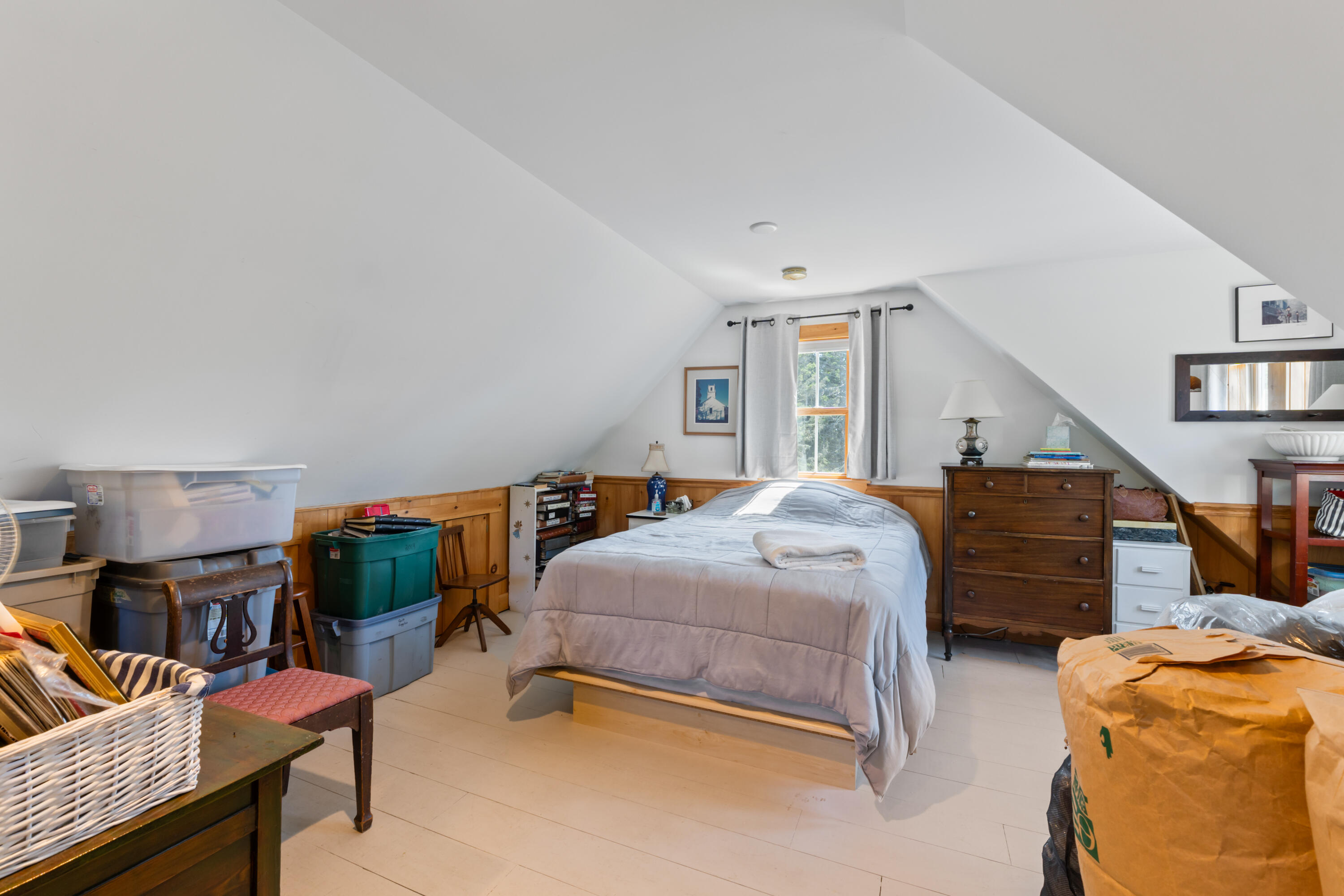 1020 Hendricks Hill Road Southport ME 04576