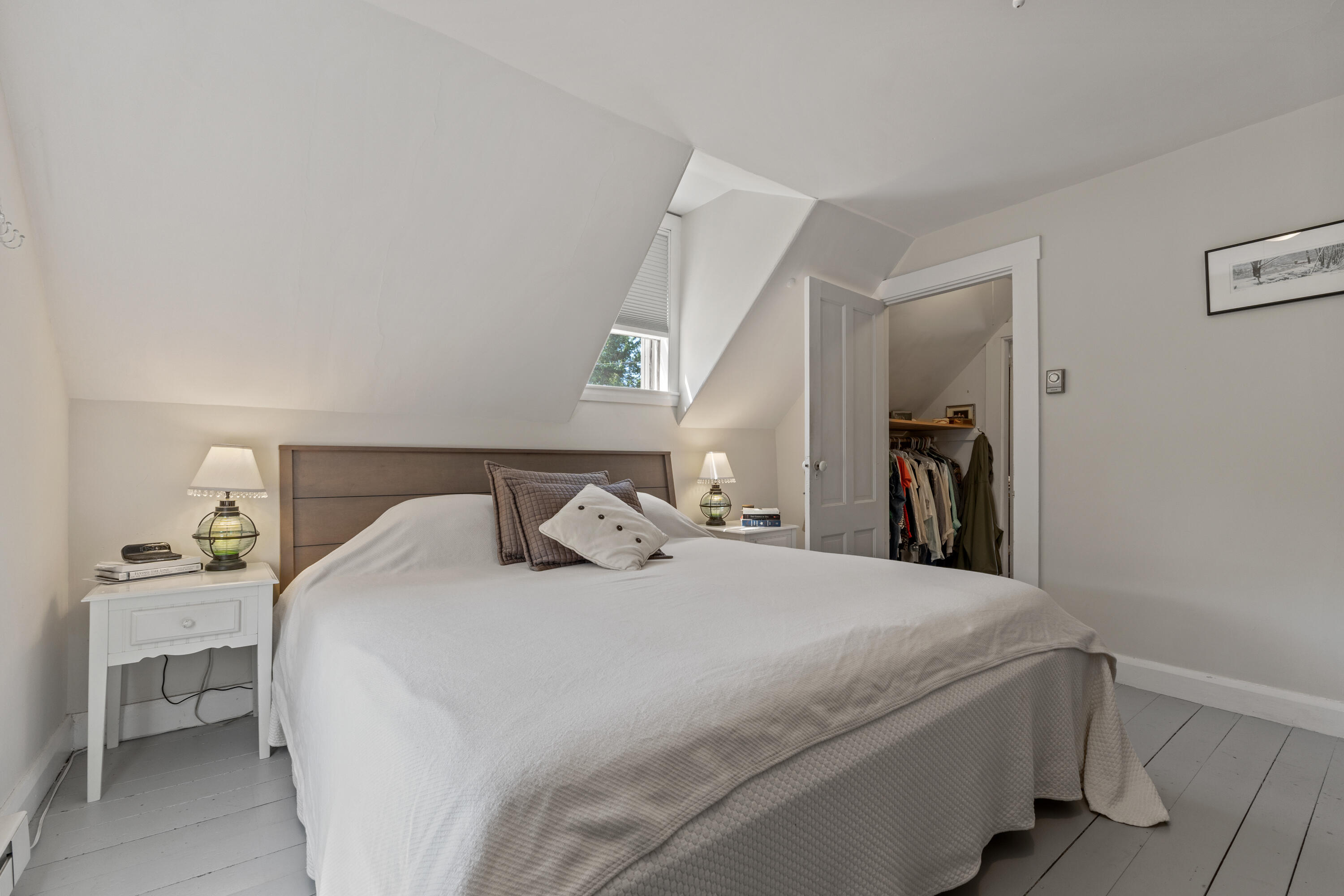 1020 Hendricks Hill Road Southport ME 04576