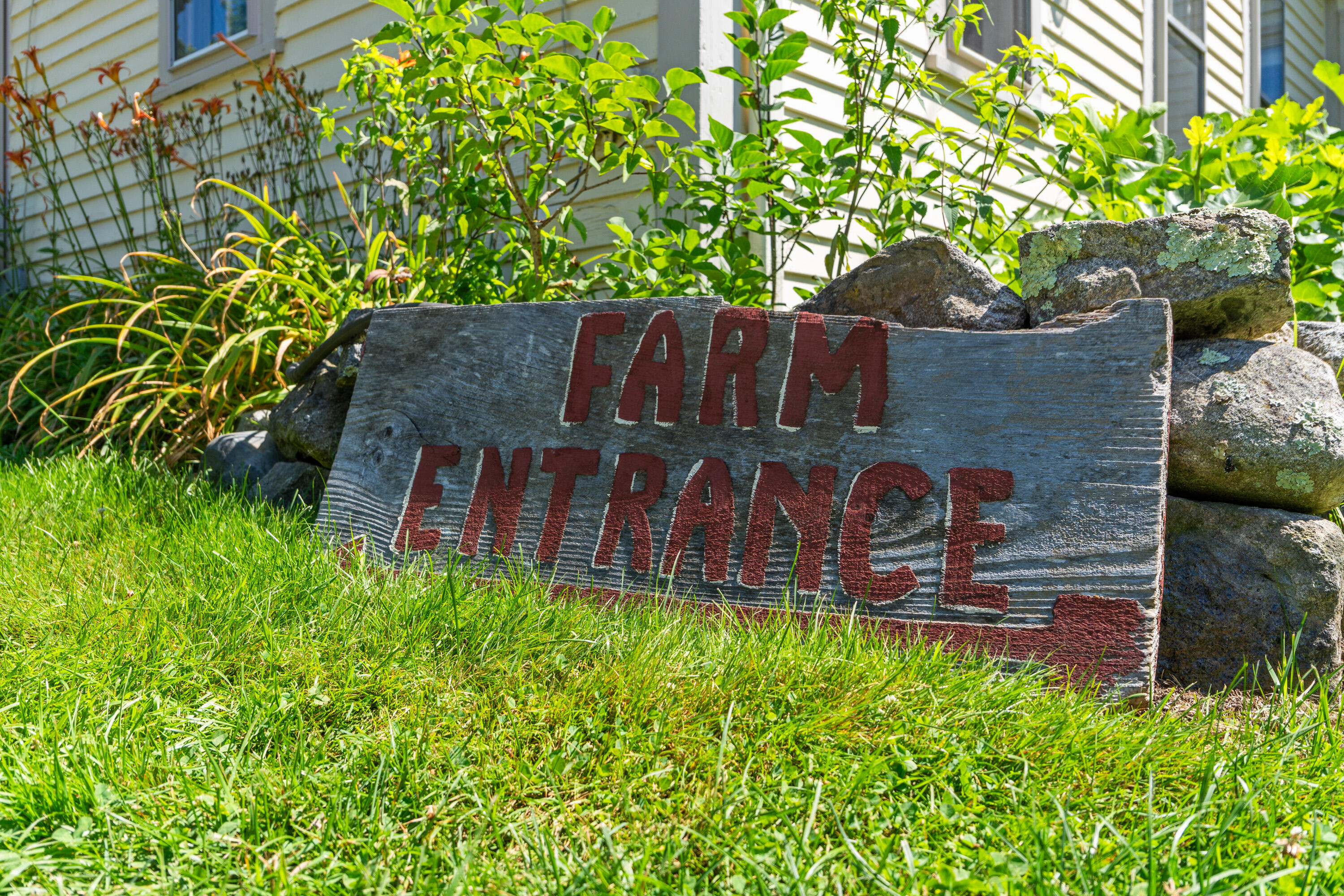 1020 Hendricks Hill Road Southport ME 04576