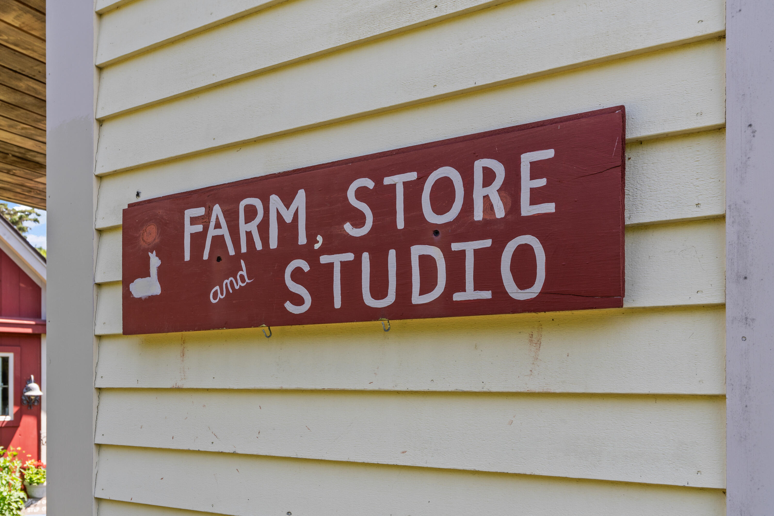 1020 Hendricks Hill Road Southport ME 04576